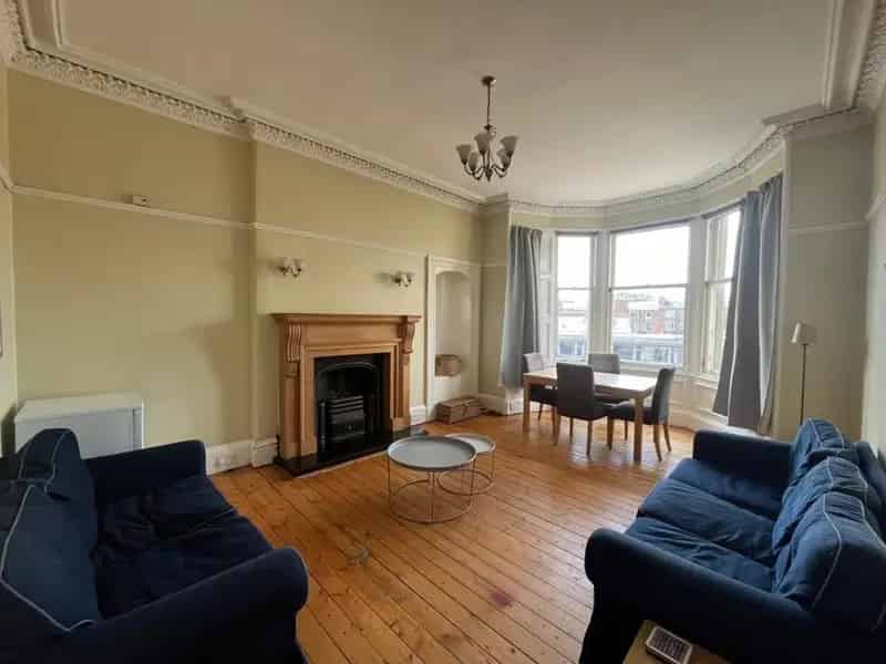 3 bedroom flat to rent