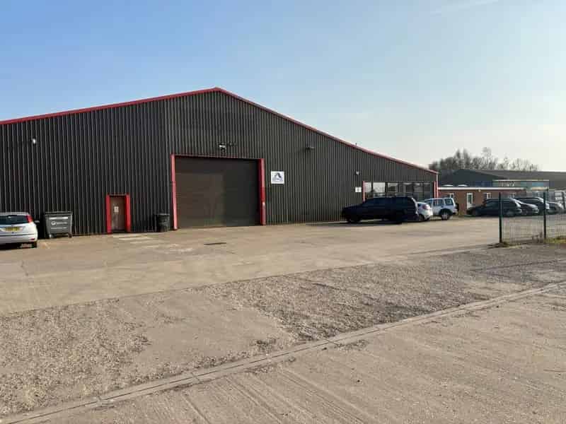 Industrial Unit Warehouse Premises 16705 sq ft
