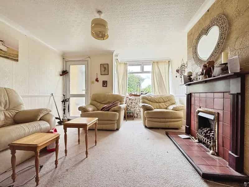 3 Bedroom Mid Terrace House for Sale East Sussex TN31