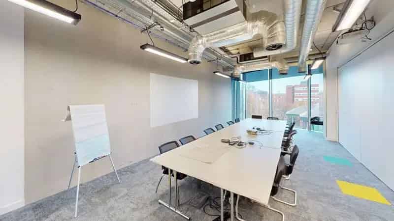 Commercial property For Rent , Pencroft Way, Manchester, England