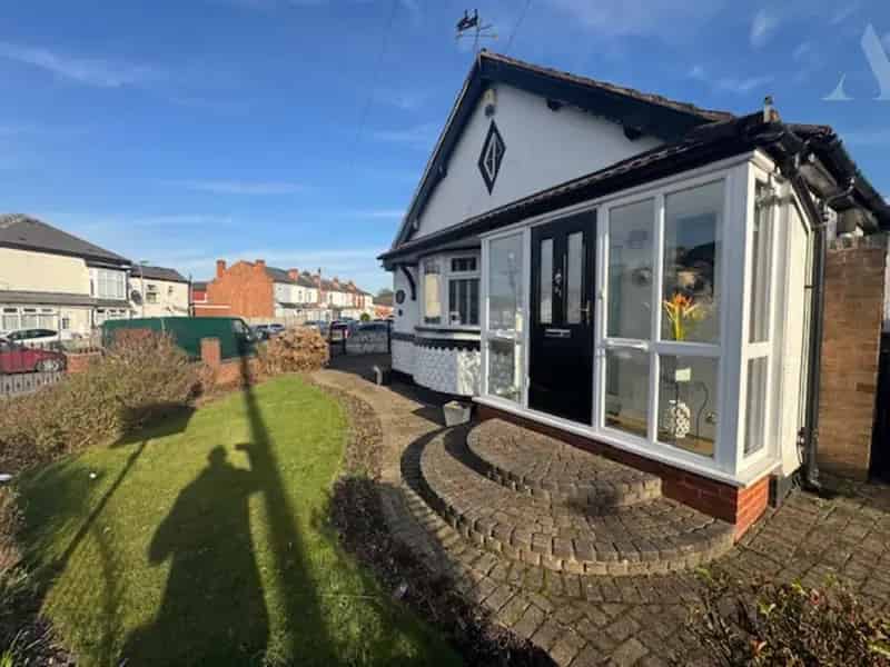 2 Bedroom Bungalow For Sale