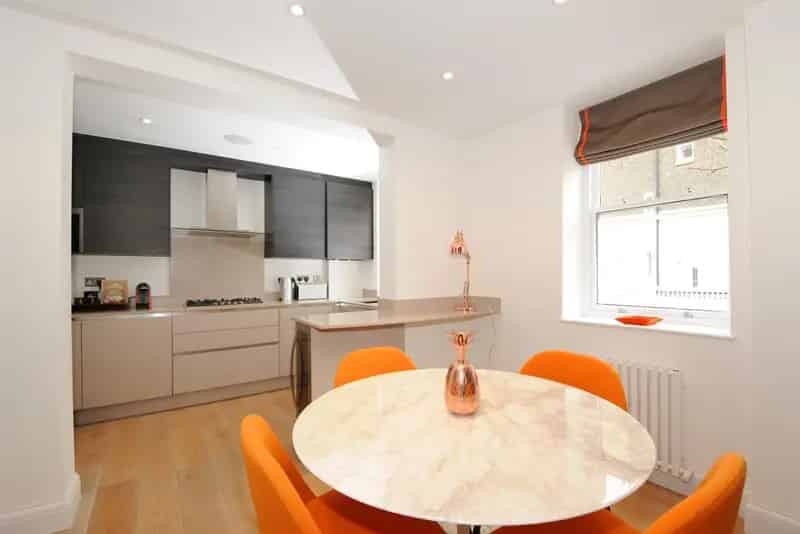 2 Bed 2 Bath Flat near Hyde Park - Short Let Available