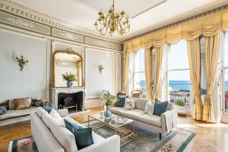 6 Bedroom Terraced House for Sale in Brighton