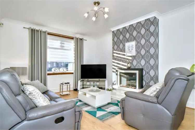 2 Bed Flat Lower Villa Sighthill Near Amenities and Transport