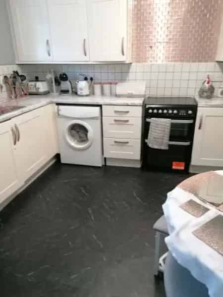 3 Bedroom House in Irlam with Disabled Access
