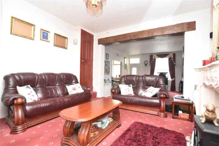 House For Sale in Leeds, England