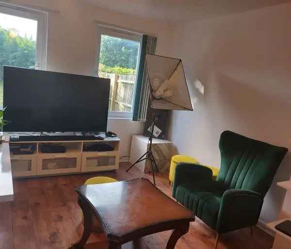 House For Rent in Wealden, England