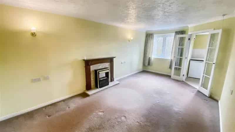 1 Bedroom Retirement Apartment Moseley - No Upward Chain