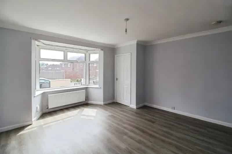 3 Bedroom Mid Terrace House for Sale Leeds LS14