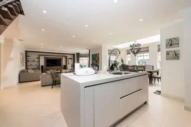Four Five Bedroom Detached House Hampstead Garden Suburb London