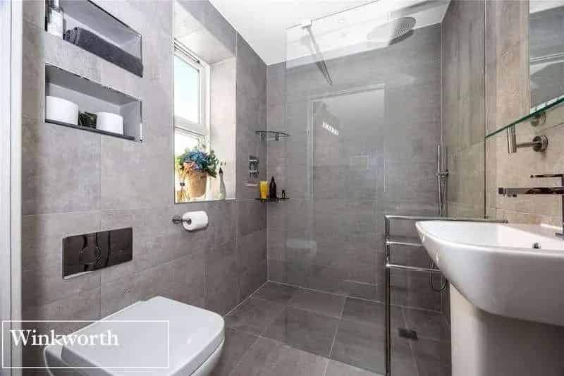 4 Bed Townhouse for Sale Family Home Sea Views Parking
