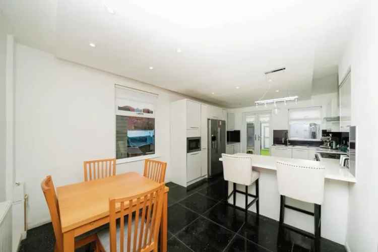 3 Bed Terraced House Liscard Large Garden Family Home