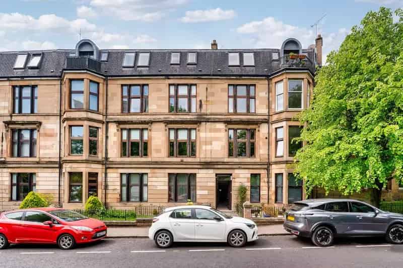 1 Bedroom Flat for Sale in Shawlands