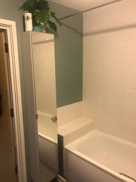1 Bed Second Floor Flat Near Shops and Schools