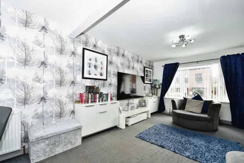 3 Bedroom Semi Detached House For Sale Sheffield S9