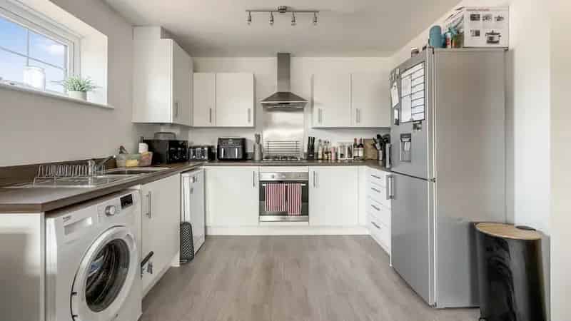 2 Bedroom Flat for Sale in Westbury