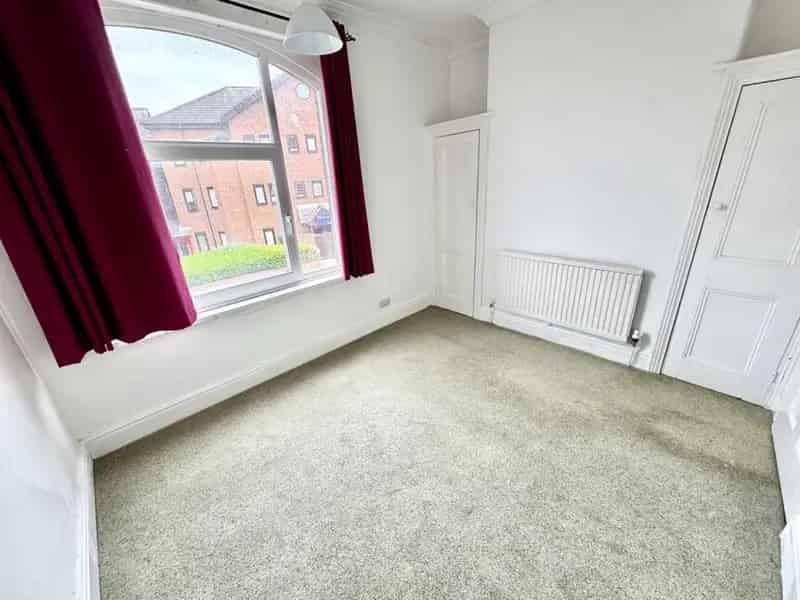 3 Bedroom Semi Detached House for Sale Scarborough YO12