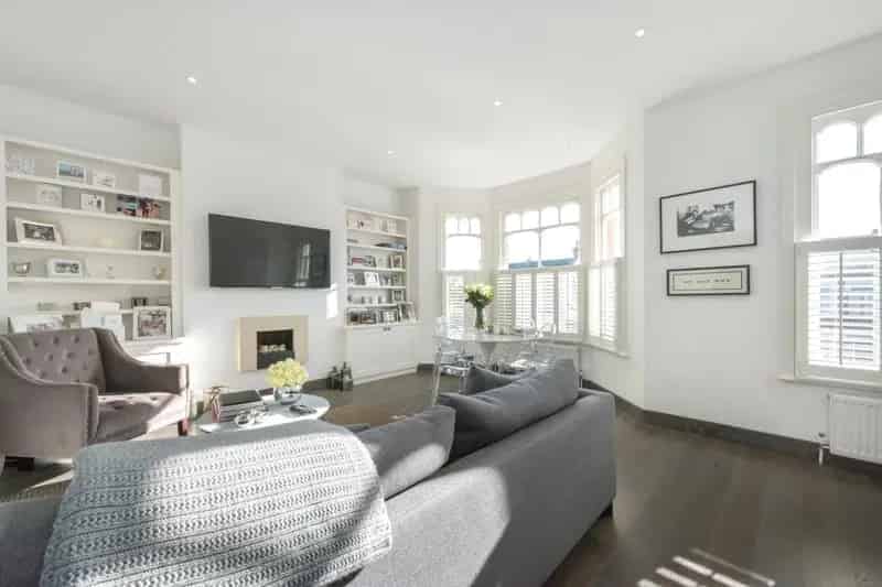 1 Bedroom Flat London - Modern Apartment with New Kitchen and Double Glazing