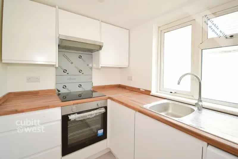 4 Bedroom Maisonette To Rent