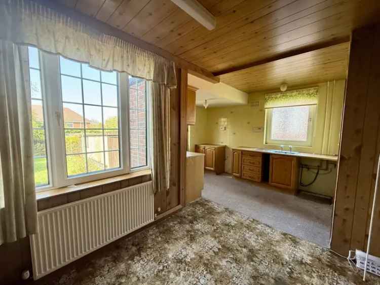2 Bedroom House For Sale Spacious Garden Roomy Interior