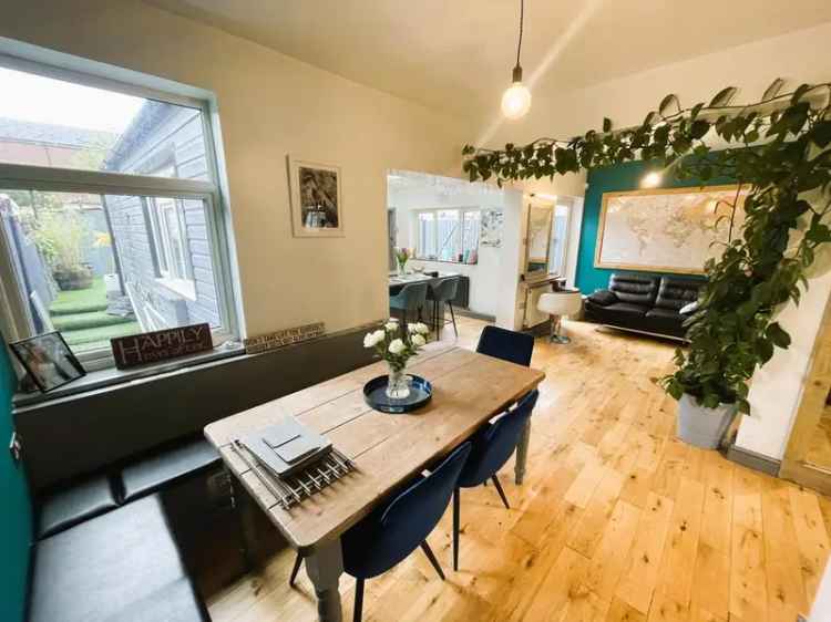 6 Bedroom Terraced House for Sale