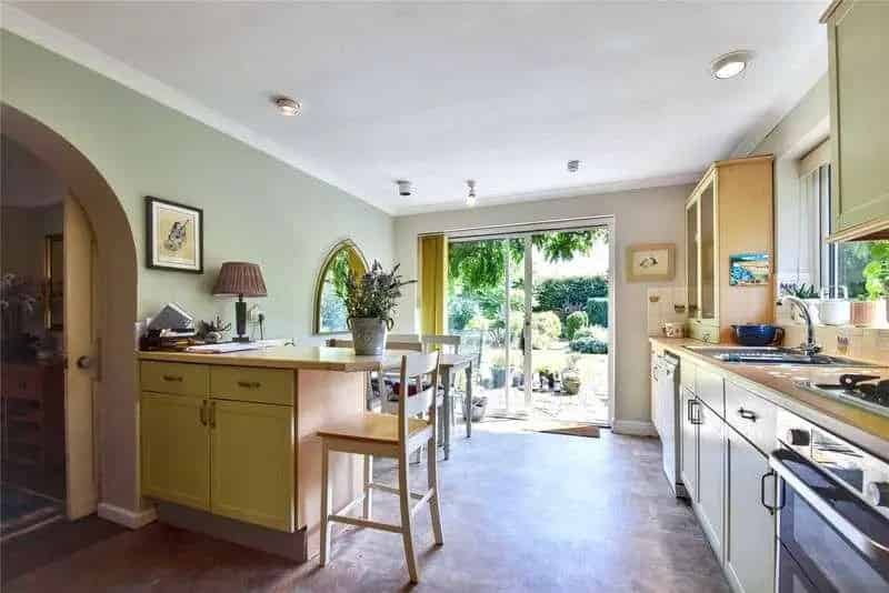 4 Bed Extended Semi-Detached House For Sale