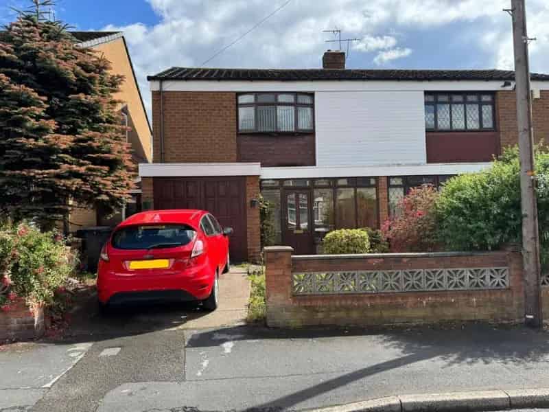 3 bedroom House
 For Sale