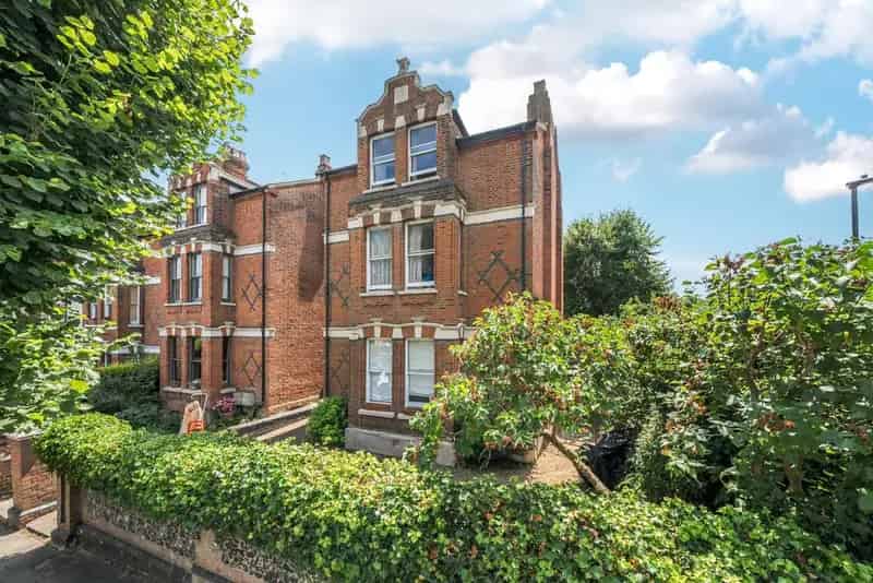 Flat For Sale , London, England