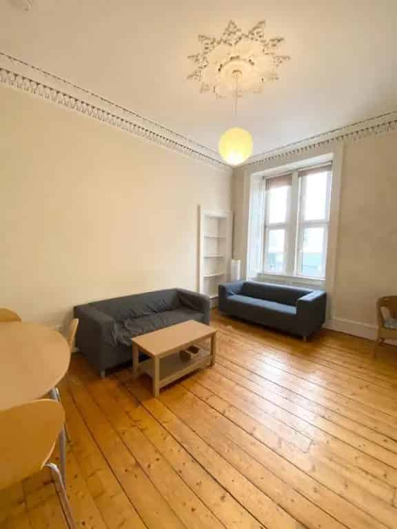 3 Bedroom HMO Flat to Rent in Edinburgh
