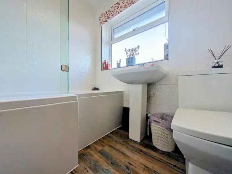 3 Bedroom Semi Detached House For Sale Stoneclough