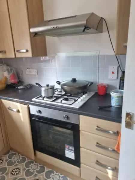 4-5 Bed House Wanted Manchester West London Large Kitchen Garden Parking