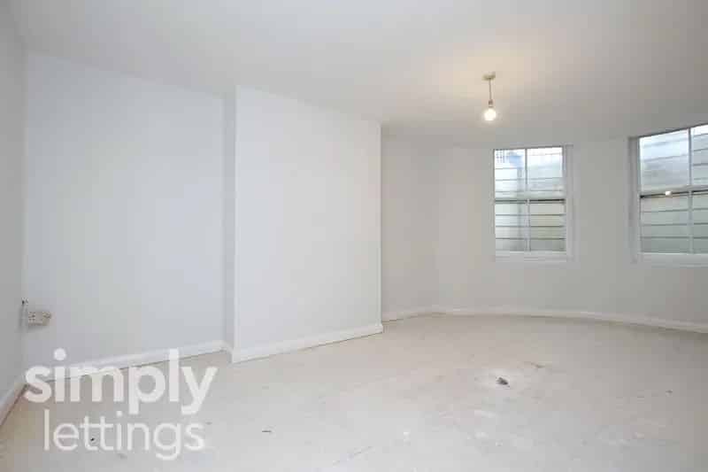 0 Bedroom Flat House to Rent in Brighton