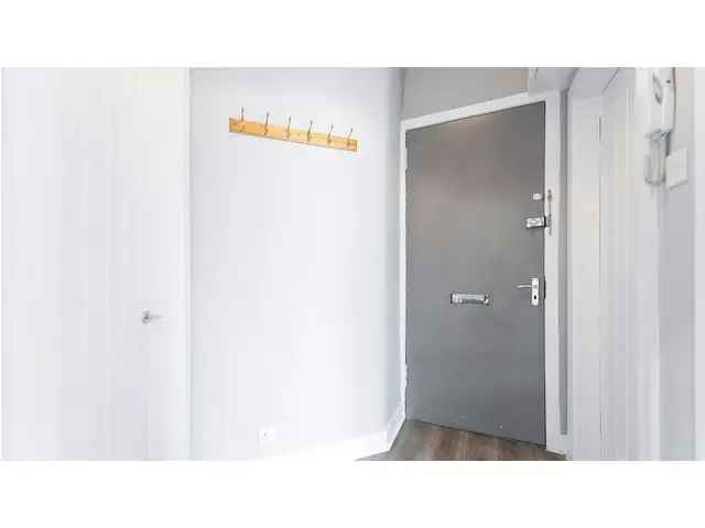 2 Bedroom Flat for Sale Stirling City Centre
