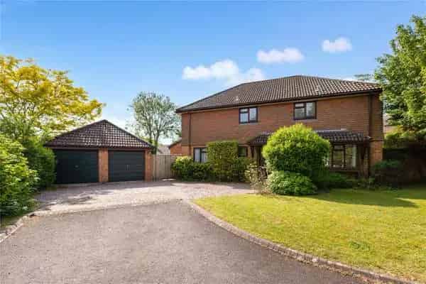 Four Bedroom Detached Family Home Winchester Hampshire