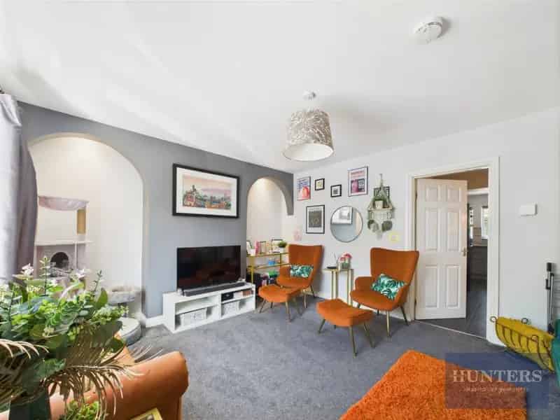 3 Bedroom House For Sale Extended Family Home Near Cheltenham