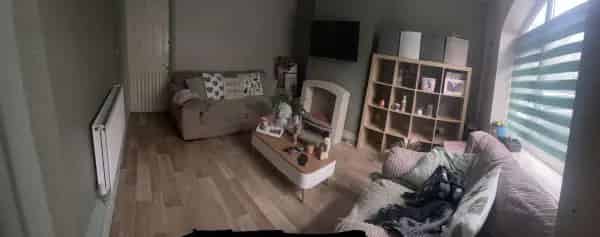 2 Double Bedroom House with Large Garden and Drive