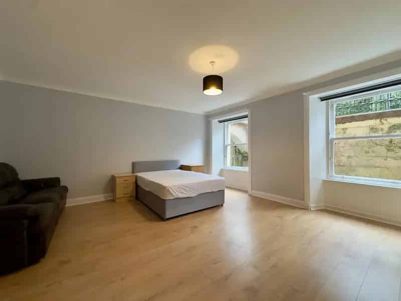 3 Bedroom Flat to Rent Glasgow West End Near University