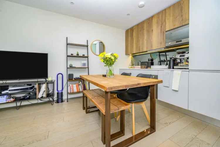 Modern 1-Bed Apartment St Albans  Apex House