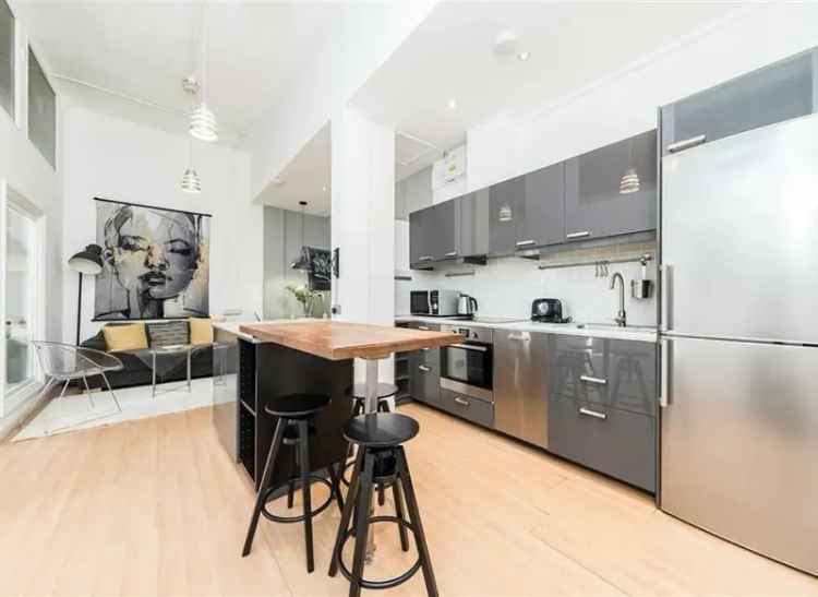 Three Double Bedroom Apartment Bethnal Green Factory Conversion