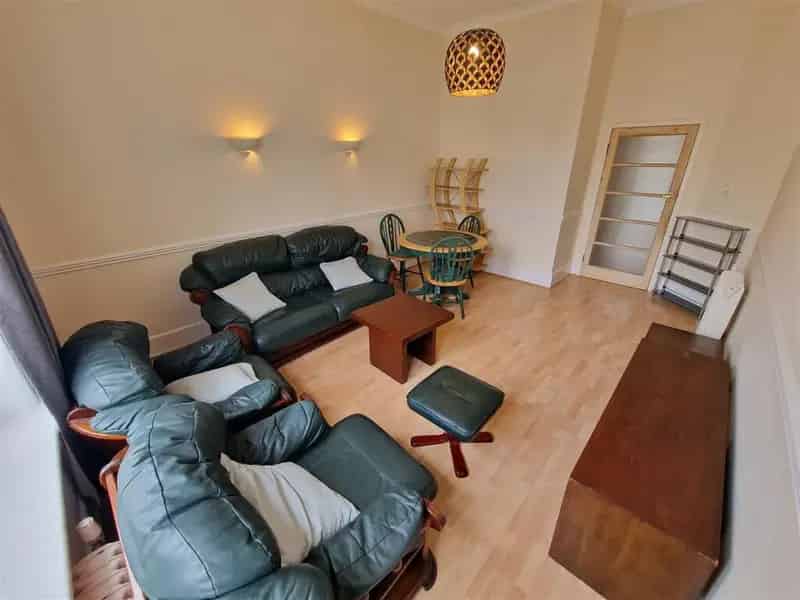 1 Bedroom Apartment Near Bournemouth Pier and Beach