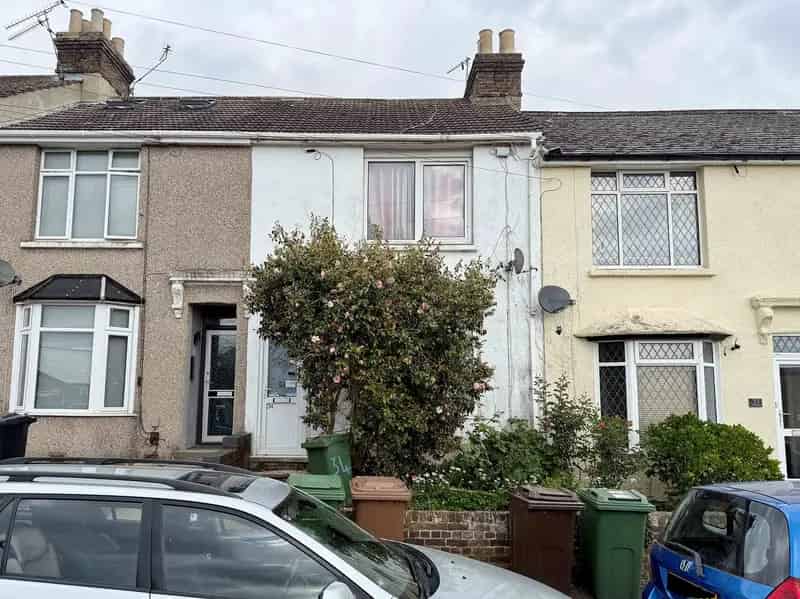 Three Bedroom Mid Terrace House Maidstone Refurbishment Project