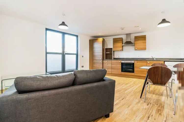 2 Bed Furnished Apartment Salford Near Salford Central Station