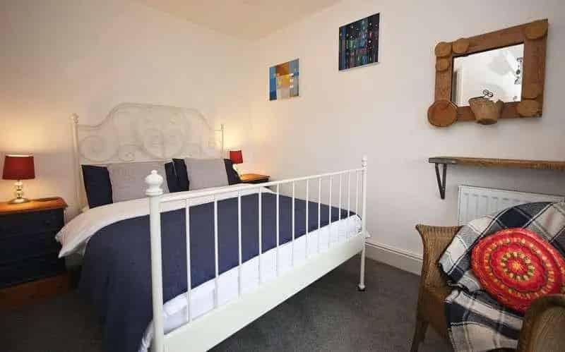 3 Bed Mid Terrace Cottage For Sale Pontllyfni