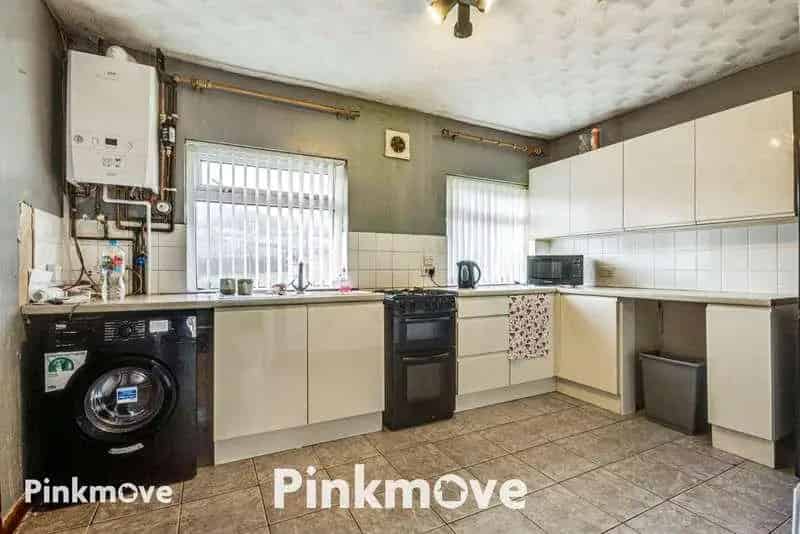 3 Bed Semi-Detached House for Sale