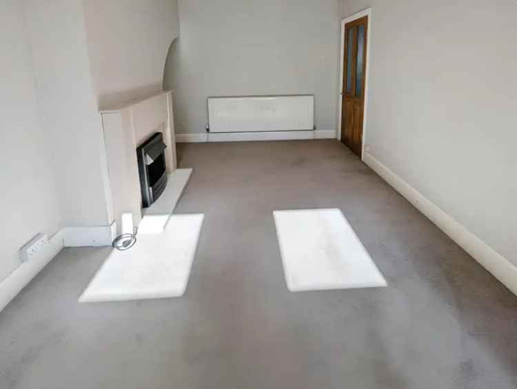 3 Bedroom House To Let - Newly Redecorated