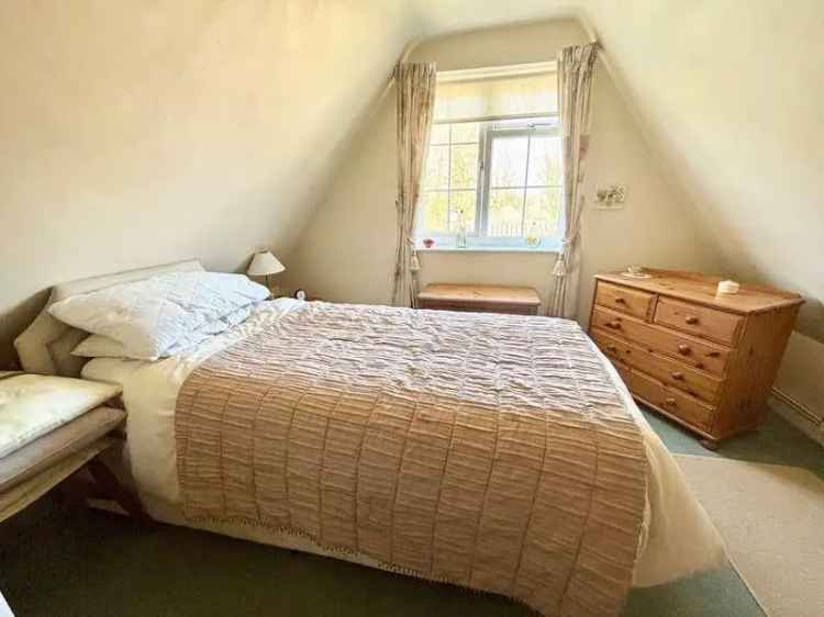 2 Bed Detached House for Sale
