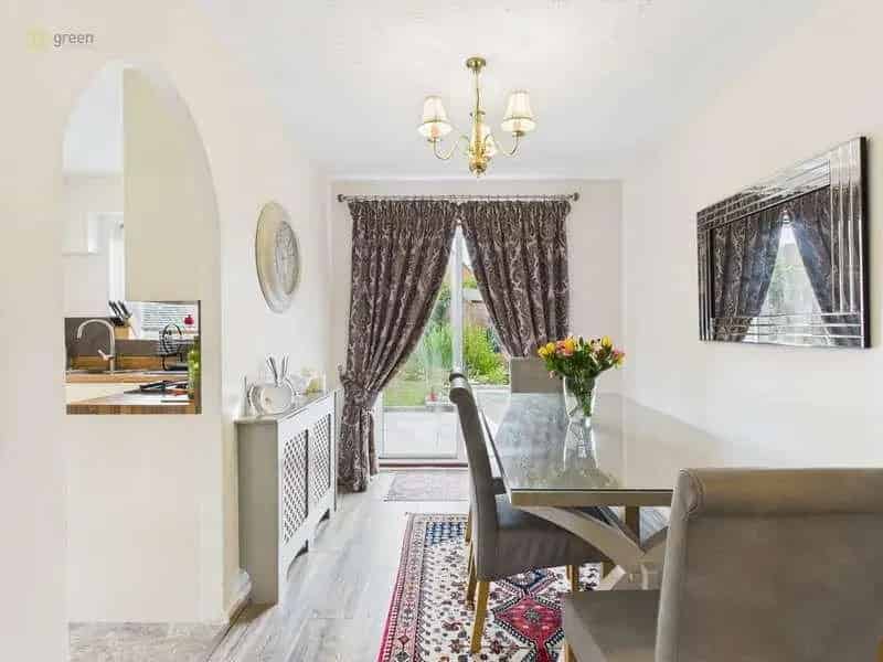 3 Bed Semi-Detached House For Sale Popular Location