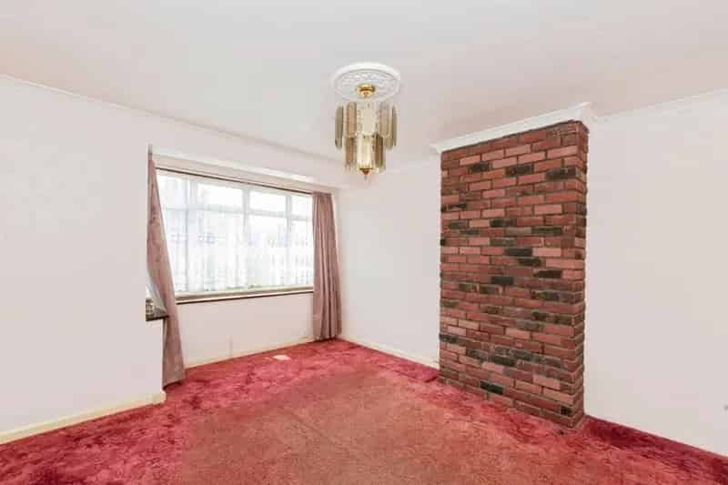 Three Bedroom Mid-Terrace House - Modernisation Needed