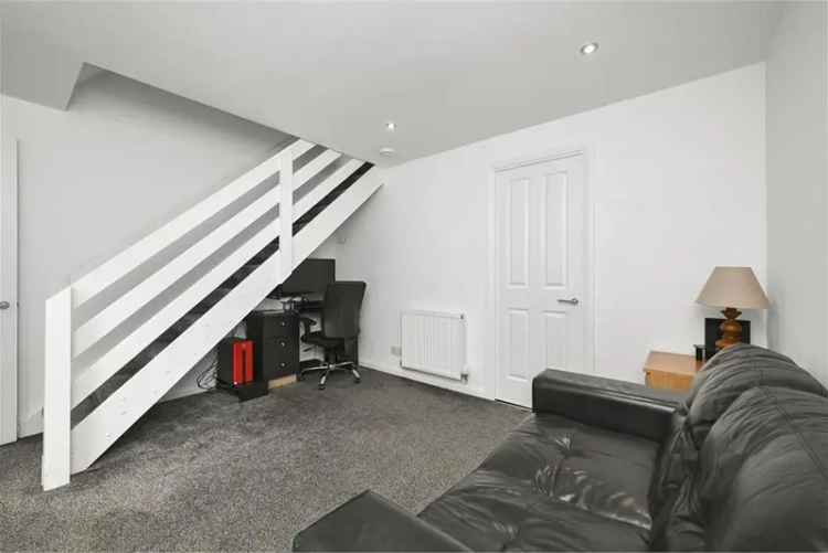 1 Bed House End Terraced with 1 Reception Room