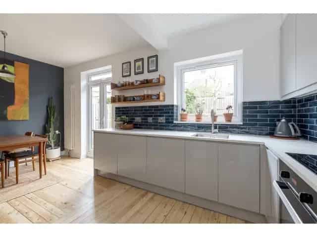 2 Bedroom Terraced House for Sale in Willowbrae